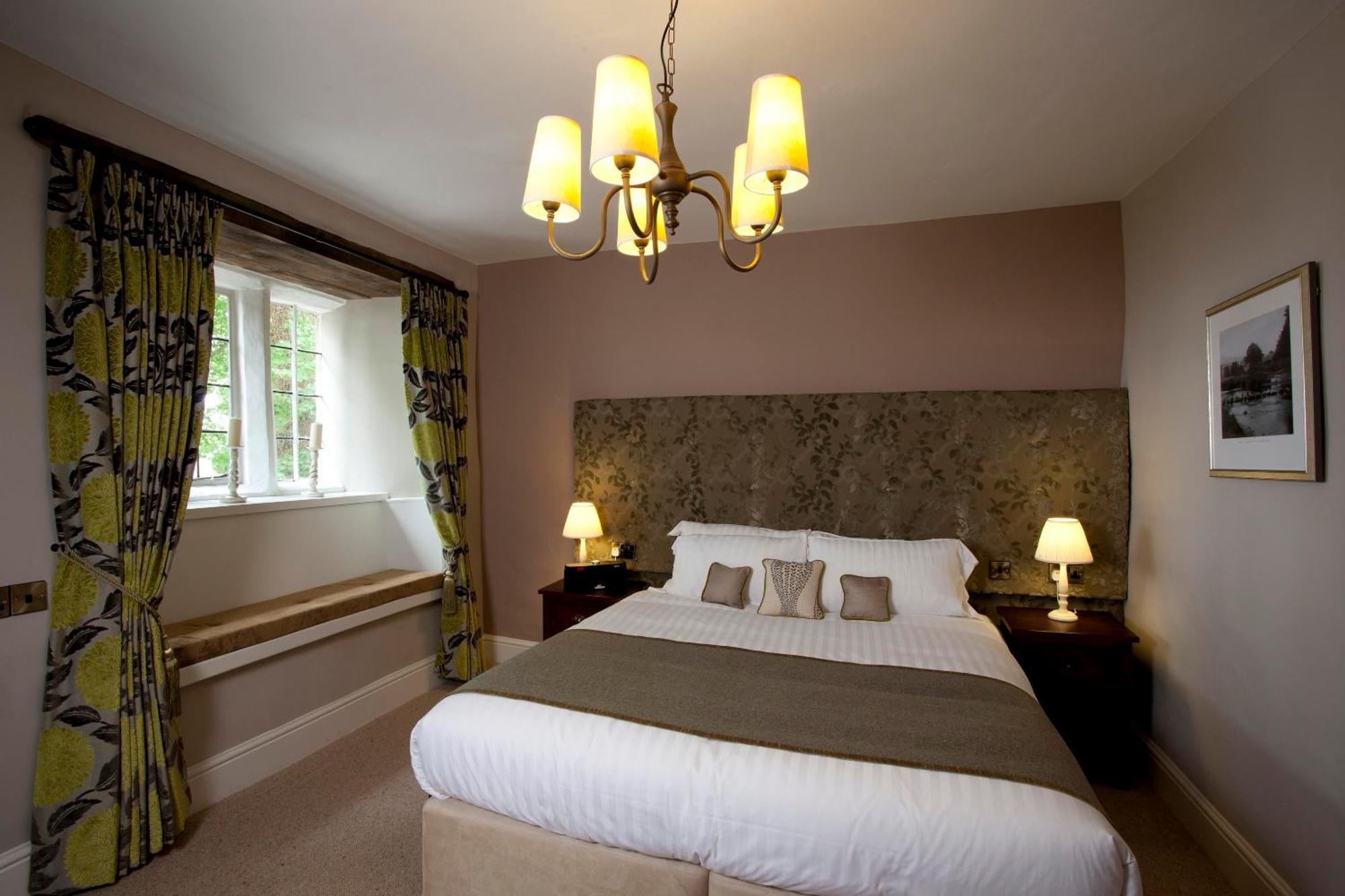 Hotel The Three Crowns Chagford Zewnętrze zdjęcie A bedroom at The Old parsonage
