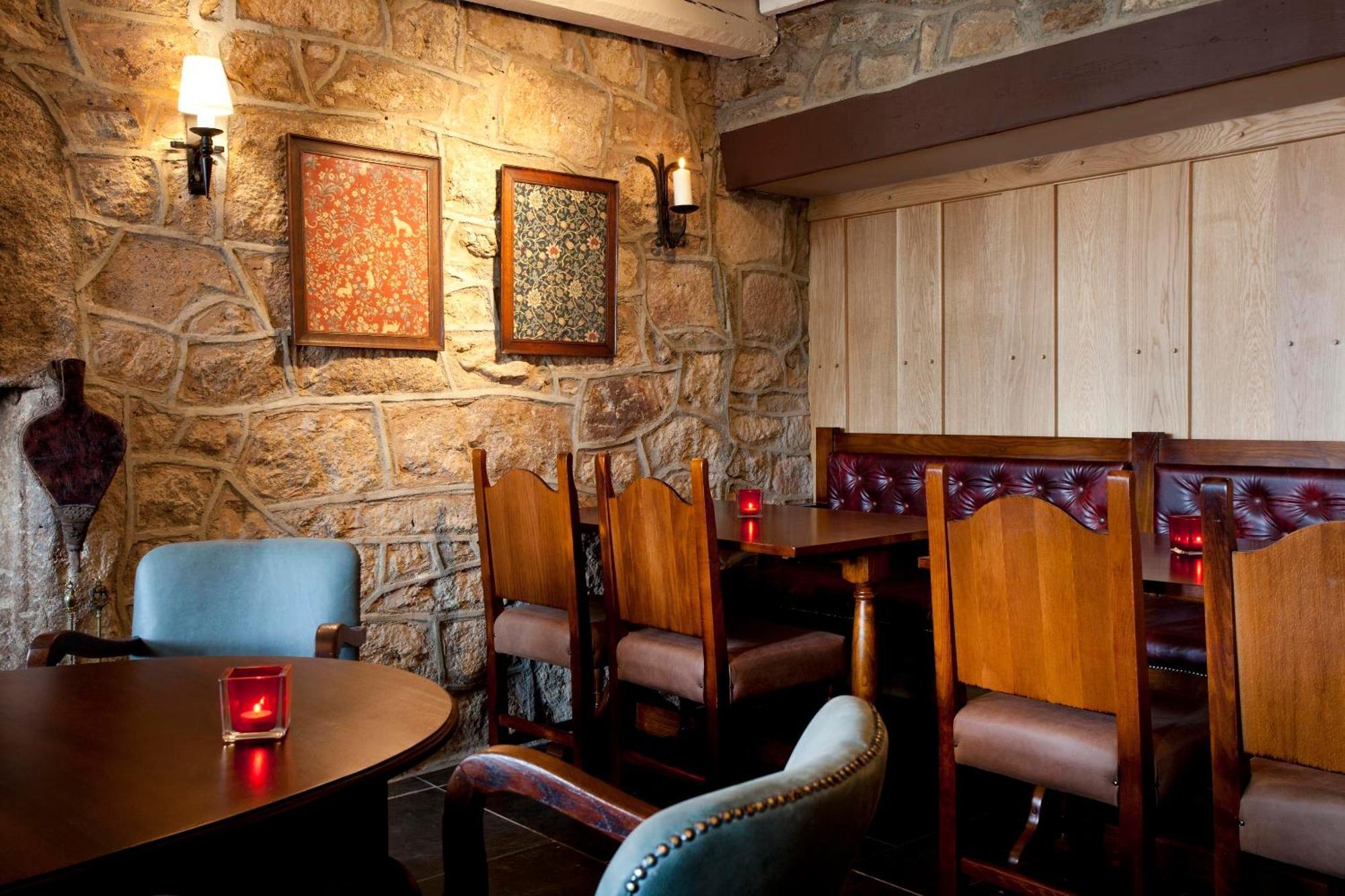 Hotel The Three Crowns Chagford Zewnętrze zdjęcie The interior of the restaurant